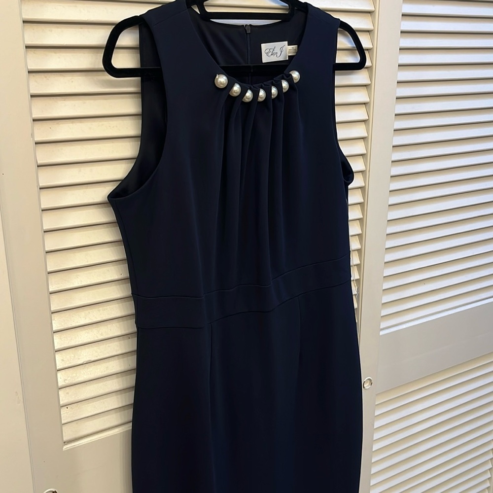Eliza J Navy Sheath dress size 14, midi length, pearl detail